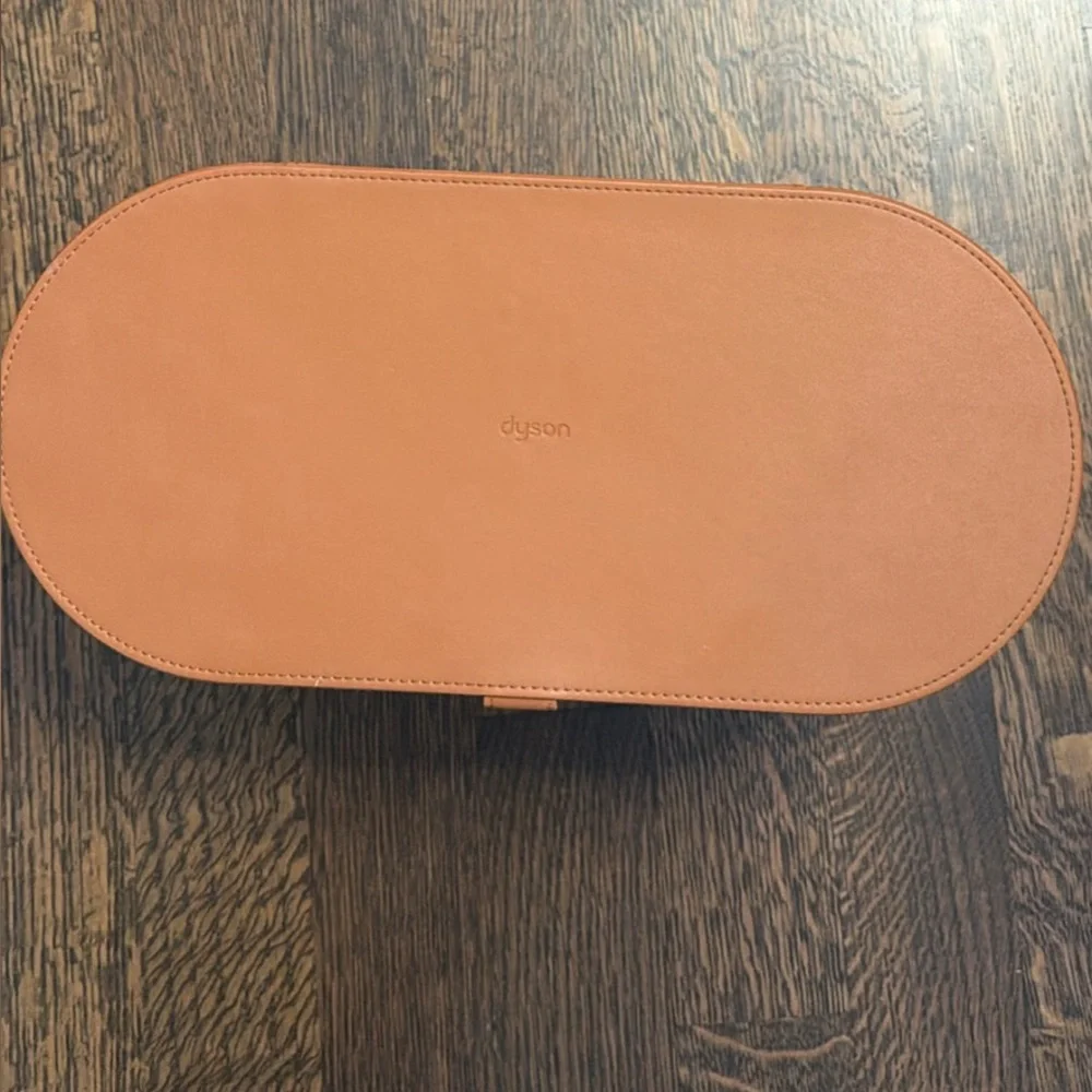 DYSON Airwrap Storage Case Hard Exterior With Magnet Snap Brown Like New - Picture 8 of 10